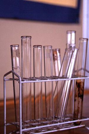 しみの種類を見極めたレーザー治療を