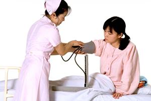 「バセドウ病眼症に悩むあなたへ。症状改善のための効果的対策ガイド」