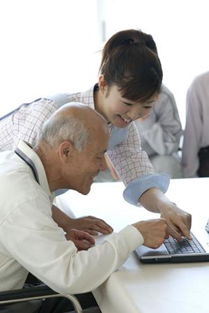 沖縄の地域密着、インプラント総合歯科